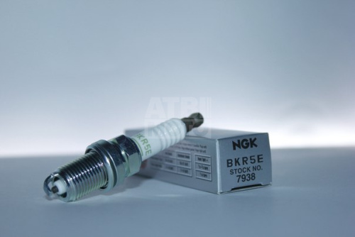 Свеча зажигания 4T BKR5E NGK Свеча зажигания 4T BKR5E NGK