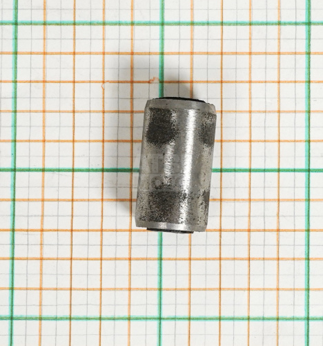 Сайлентблок (D-24mm. d-12mm. L-44mm) мет. Сайлентблок (D-24mm. d-12mm. L-44mm) мет.